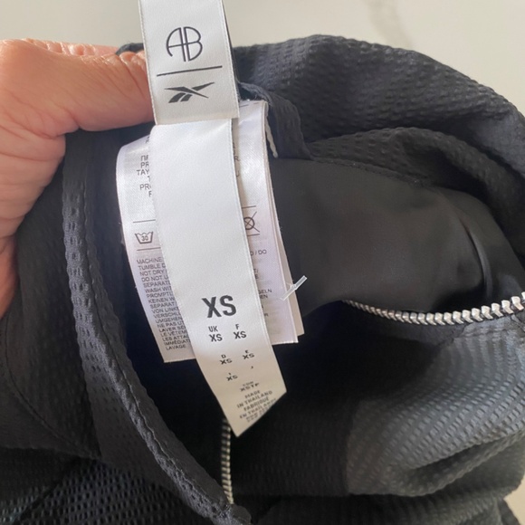 Anine Bing For Reebok Windbreaker Jacket Size XS - Picture 6 of 6